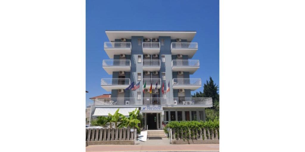 Hotel President San Benedetto del Tronto Esterno foto