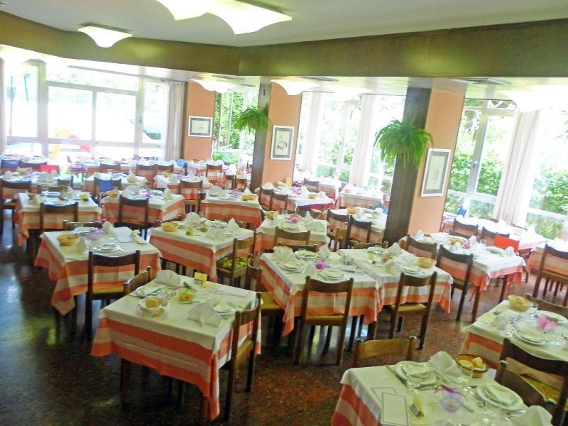 Hotel President San Benedetto del Tronto Esterno foto
