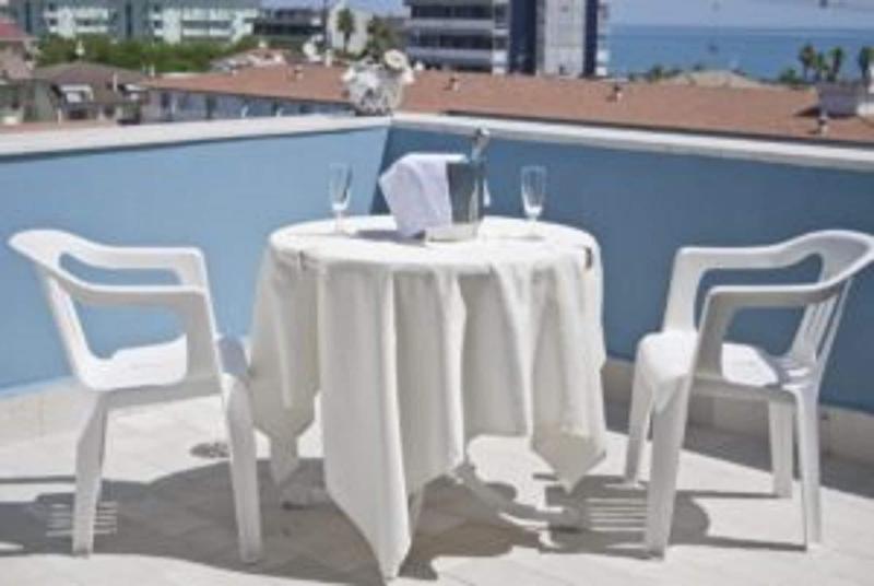 Hotel President San Benedetto del Tronto Esterno foto