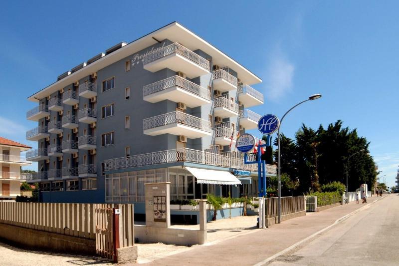 Hotel President San Benedetto del Tronto Esterno foto
