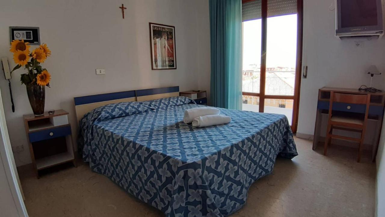 Hotel President San Benedetto del Tronto Esterno foto