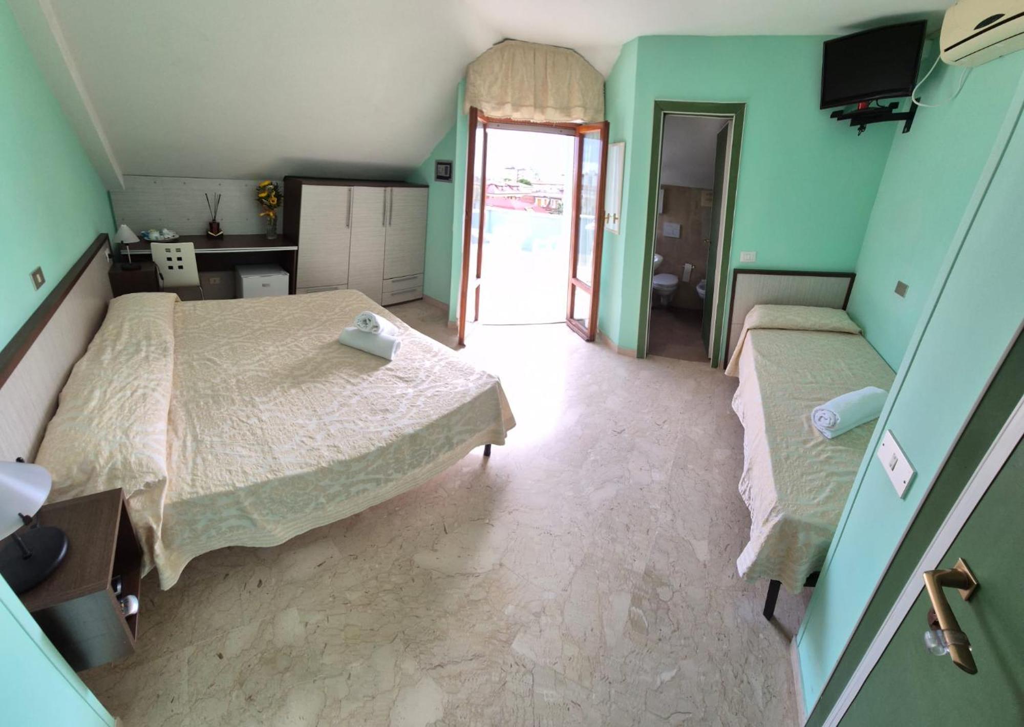 Hotel President San Benedetto del Tronto Esterno foto